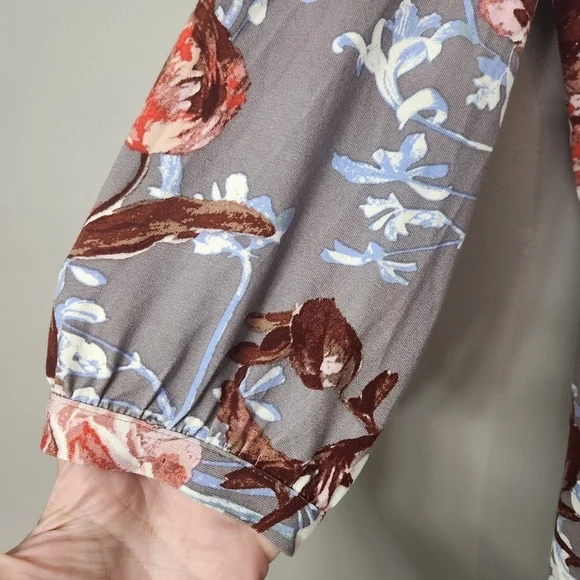 Stitch Fix Daniel Rainn Branwen knit top size Small NWT gray floral - Picture 2 of 11